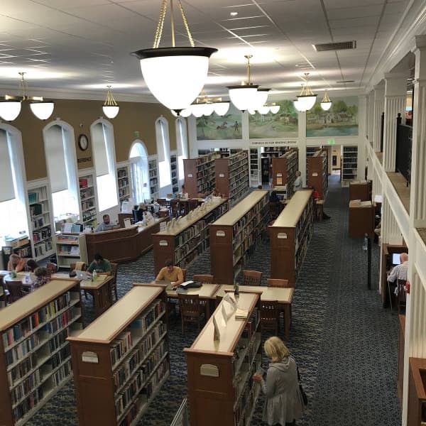 Image of Inside Part in Smithtown Library
